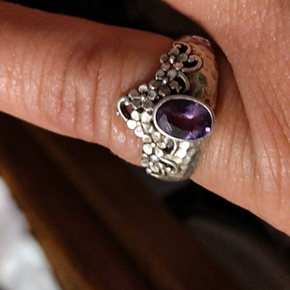 Sterling silver and amethyst ring